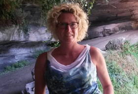 Sandy  van Mol